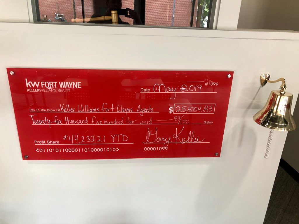 61966830_615194702295978_1500526548040548352_o